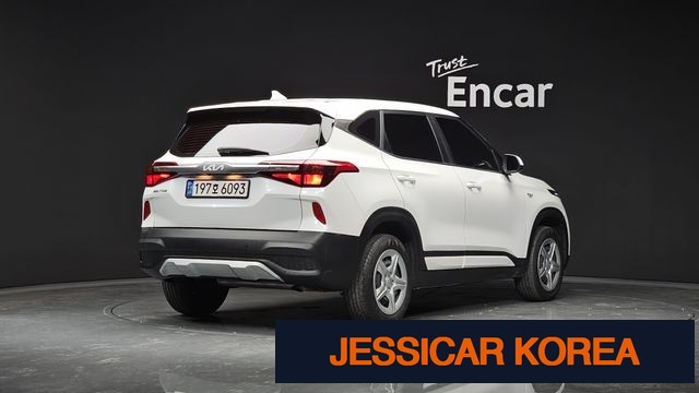 2023 Kia Seltos - Thumbnail 17