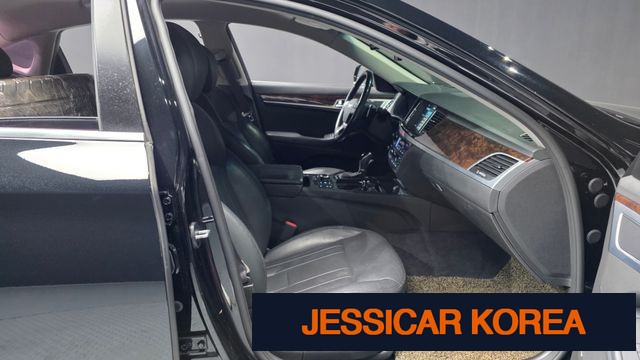 2016 Hyundai Genesis DH - Thumbnail 5