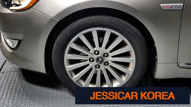 2011 Kia K7 - Thumbnail 2