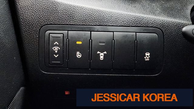 2011 Kia K7 - Thumbnail 5