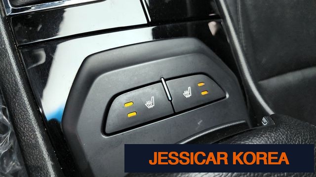 2011 Kia K7 - Thumbnail 9