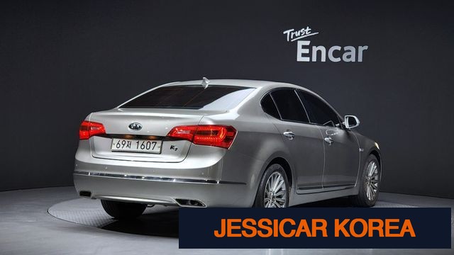 2011 Kia K7 - Thumbnail 16