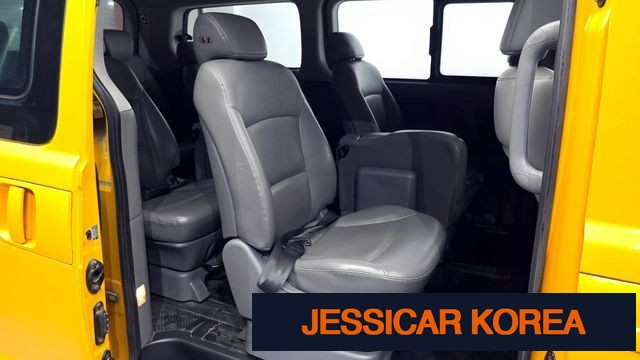 2019 Hyundai The New Grand Starex - Thumbnail 19
