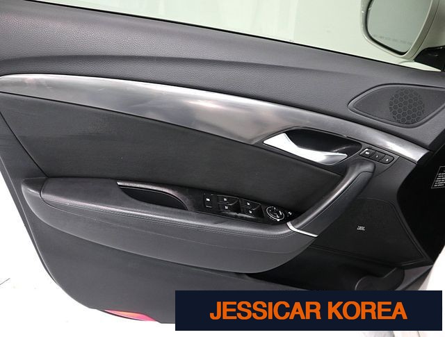 2012 Hyundai i40 saloon - Thumbnail 11