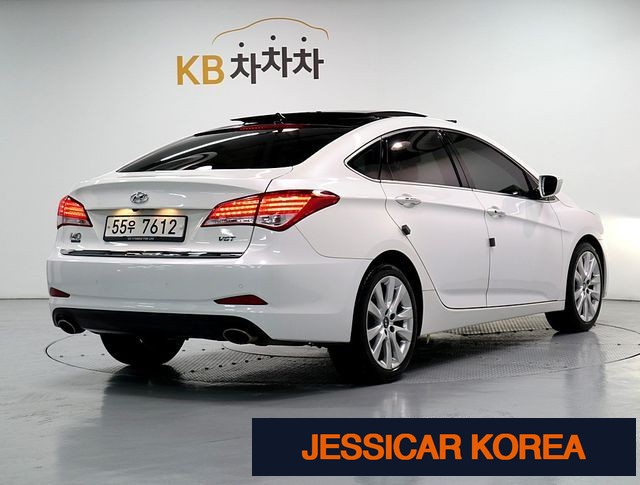 2012 Hyundai i40 saloon - Thumbnail 16