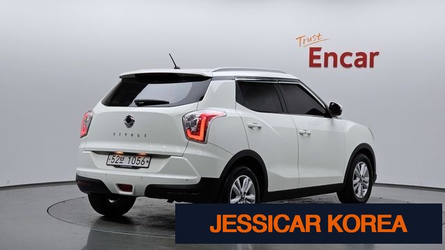 2018 KG Mobility tivoli armor - Thumbnail 4
