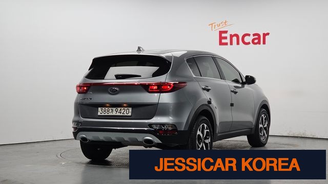 2021 Kia Sportage the bold - Thumbnail 2