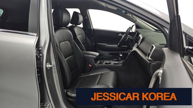 2021 Kia Sportage the bold - Thumbnail 3