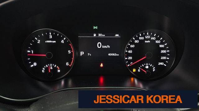 2021 Kia Sportage the bold - Thumbnail 9