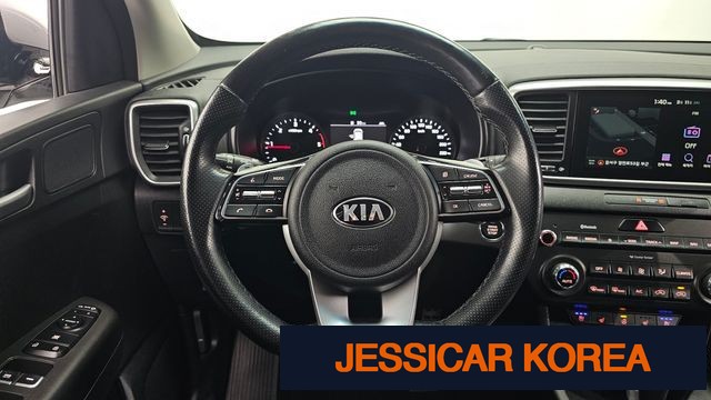 2021 Kia Sportage the bold - Thumbnail 17