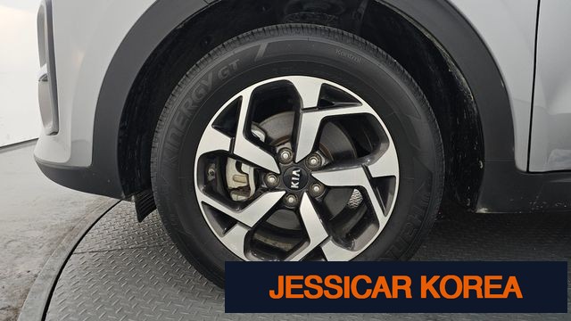 2021 Kia Sportage the bold - Thumbnail 19