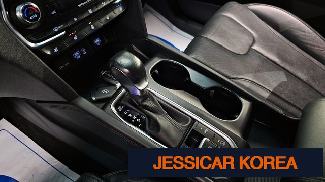 2020 Hyundai Santa Fe TM - Thumbnail 17