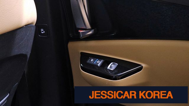 2021 Kia Carnival 4th Gen - Thumbnail 4