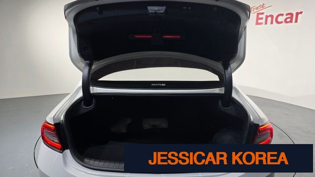 2018 Hyundai Grandeur IG Hybrid - Thumbnail 4
