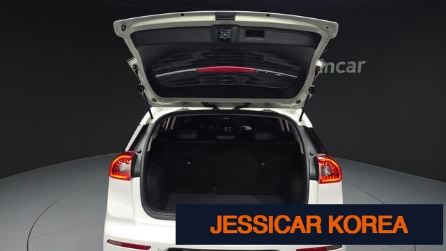 2018 Kia Niro - Thumbnail 10