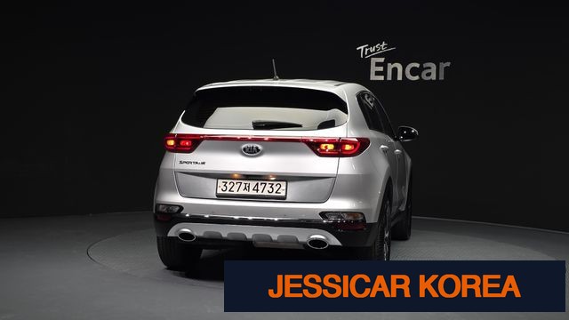 2021 Kia Sportage the bold - Thumbnail 6