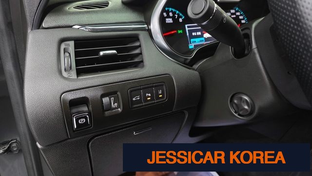 2017 Chevrolet Impala - Thumbnail 19