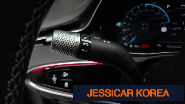 2022 Genesis Electrified GV70 - Thumbnail 8