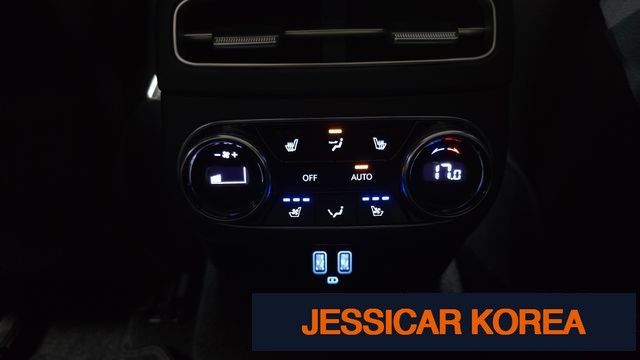 2022 Genesis Electrified GV70 - Thumbnail 9