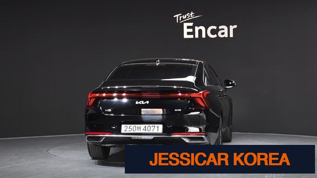 2023 Kia K8 Hybrid - Thumbnail 5