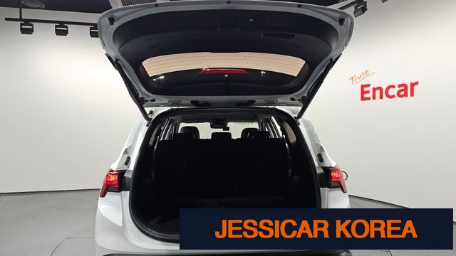 2021 Hyundai The New Santa Fe - Thumbnail 3