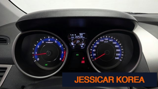 2012 Hyundai Avante MD - Thumbnail 8