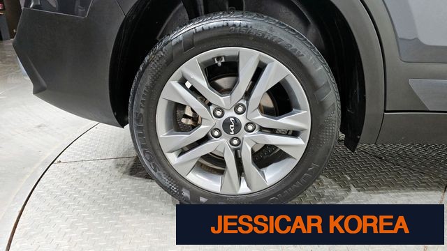2023 Kia Seltos - Thumbnail 20