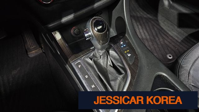 2013 Kia K5 - Thumbnail 3
