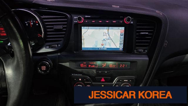 2013 Kia K5 - Thumbnail 9