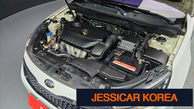 2013 Kia K5 - Thumbnail 10