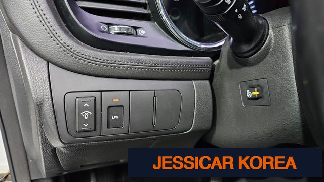 2013 Kia K5 - Thumbnail 12