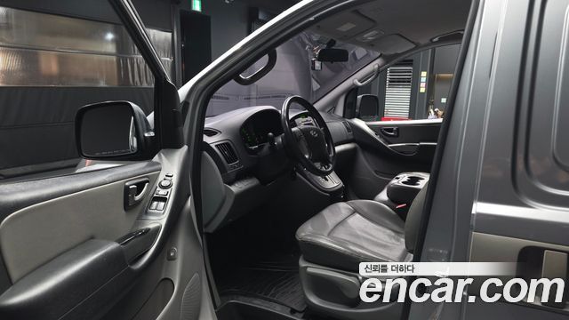 2016 Hyundai 그랜드 스타렉스 - Thumbnail 2