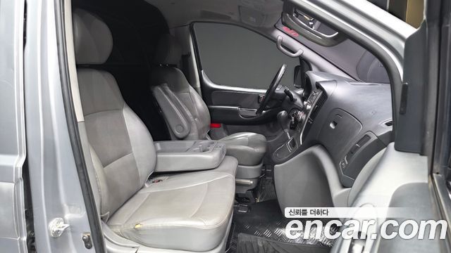 2016 Hyundai 그랜드 스타렉스 - Thumbnail 16
