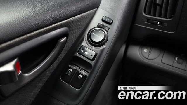 2016 Hyundai 그랜드 스타렉스 - Thumbnail 20