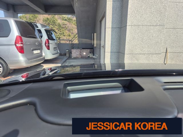 2025 Hyundai Ionic 9 - Thumbnail 7