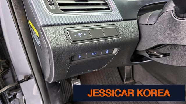 2016 Hyundai LF Sonata Hybrid - Thumbnail 5
