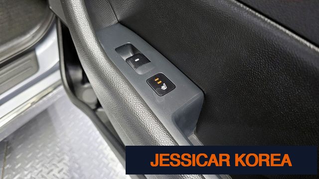 2016 Hyundai LF Sonata Hybrid - Thumbnail 10