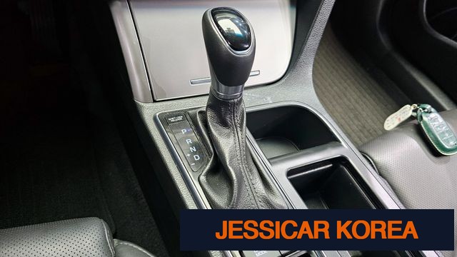 2016 Hyundai LF Sonata Hybrid - Thumbnail 12