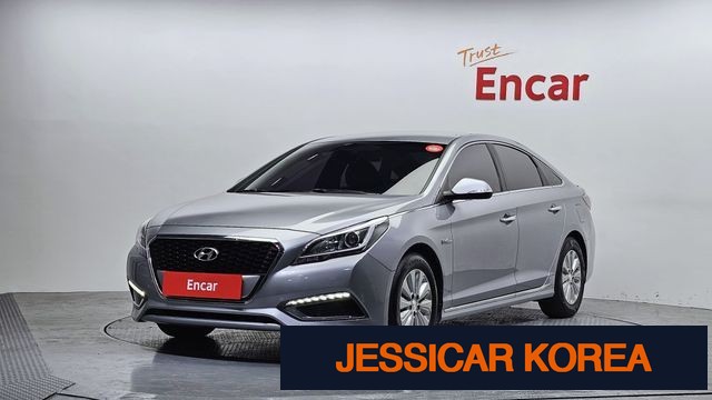2016 Hyundai LF Sonata Hybrid - Thumbnail 19