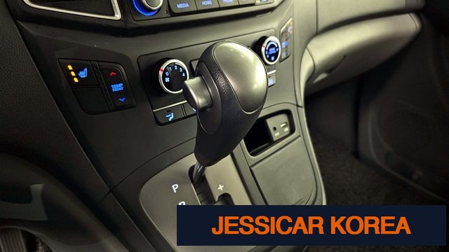 2020 Hyundai The New Grand Starex - Thumbnail 6