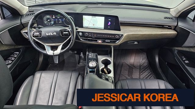 2024 Kia K8 - Thumbnail 3