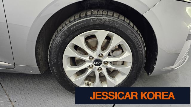 2024 Kia K8 - Thumbnail 10
