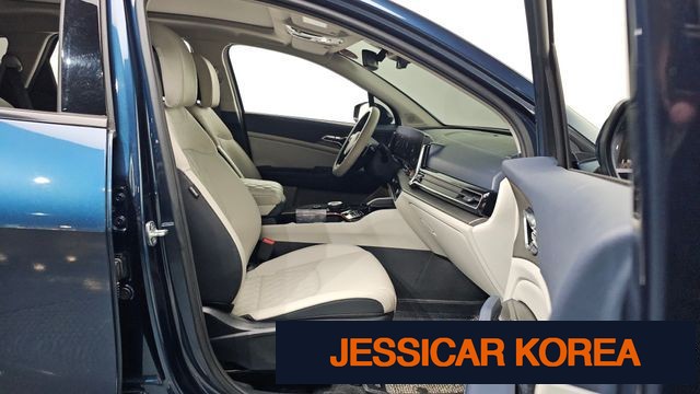 2022 Kia Sportage 5th Gen - Thumbnail 2