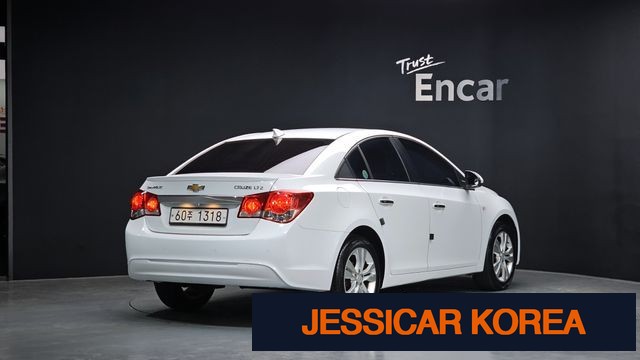 2013 Chevrolet Cruze - Thumbnail 3