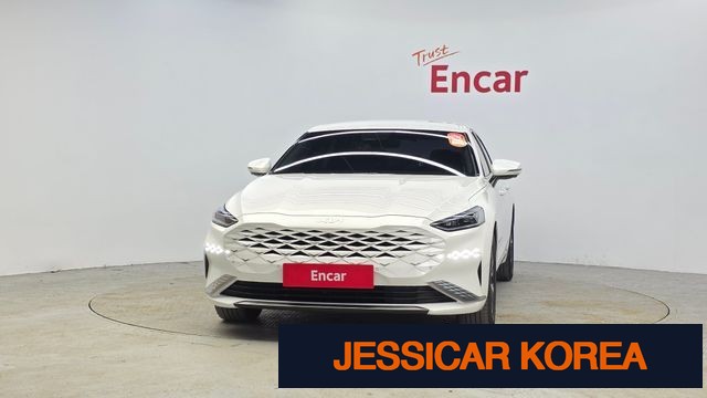 2022 Kia K8 Hybrid - Thumbnail 11