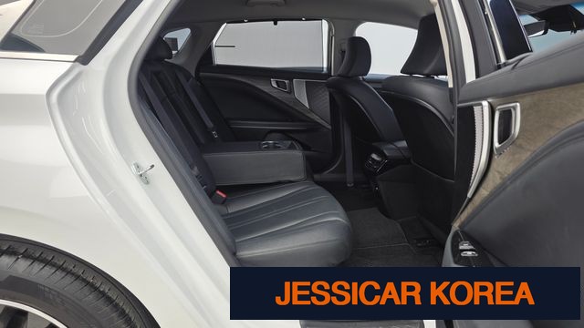 2022 Kia K8 Hybrid - Thumbnail 18