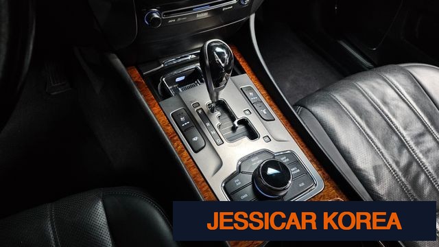 2010 Hyundai Equus (new model) - Thumbnail 10