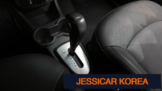2015 Chevrolet Spark - Thumbnail 2