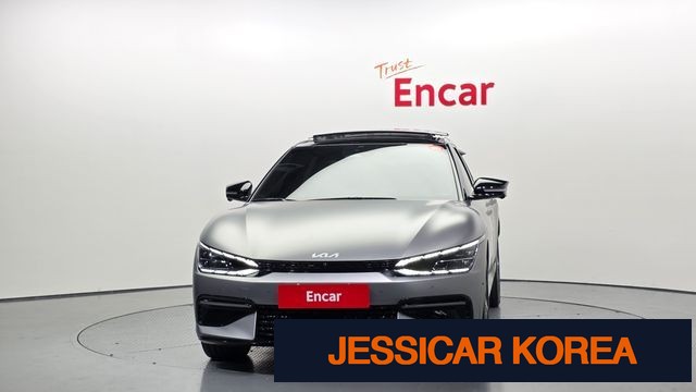 2022 Kia EV6 - Thumbnail 5