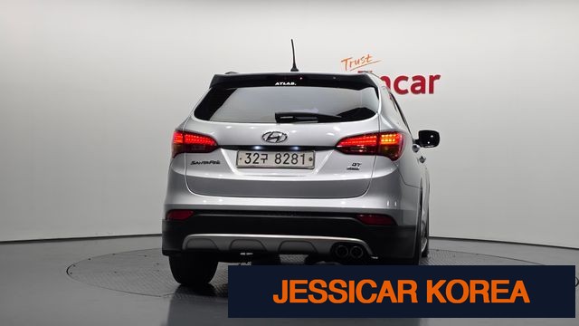 2013 Hyundai Santa Fe DM - Thumbnail 4